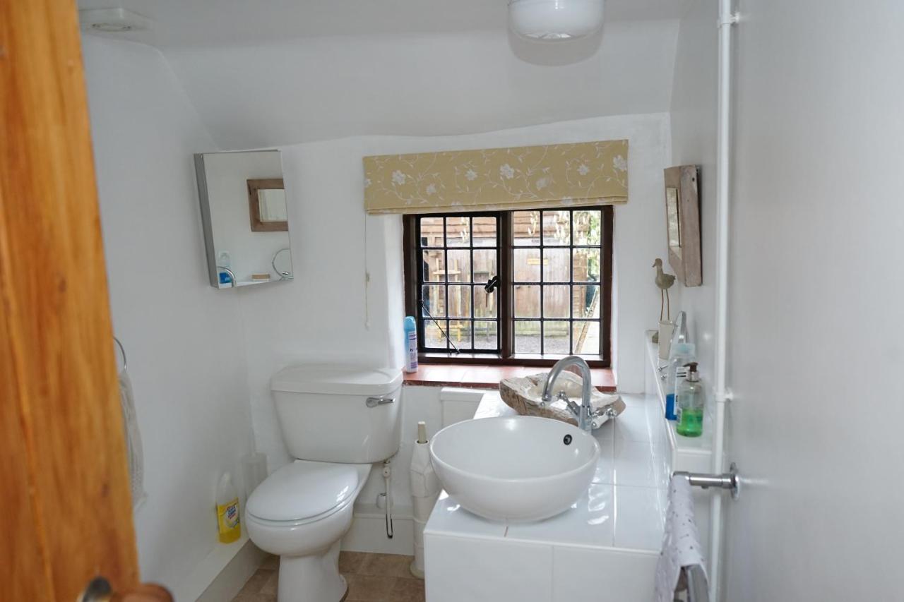 Character 2 Double Bedroom Cottage In Shaftesbury Ngoại thất bức ảnh